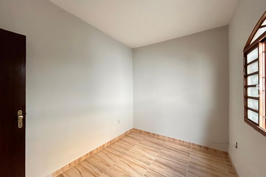Casa para alugar com 4 quartos, 180m² em Arvoredo, Contagem
