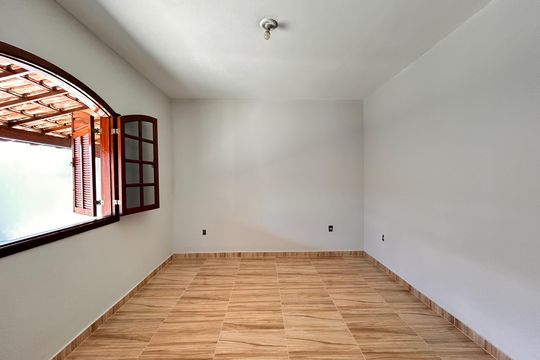 Casa para alugar com 4 quartos, 180m² em Arvoredo, Contagem
