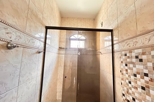 Casa para alugar com 4 quartos, 180m² em Arvoredo, Contagem