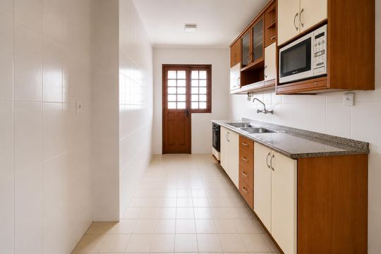 Cozinha de apartamento para alugar com 3 quartos, 145m² em Petrópolis, Porto Alegre
