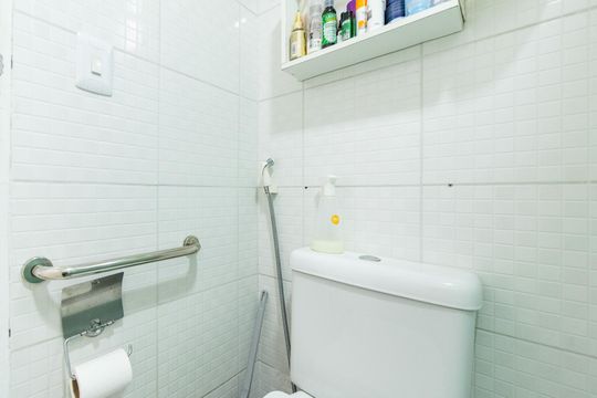 Banheiro  de apartamento à venda com 2 quartos, 58m² em Vila Santa Catarina, São Paulo