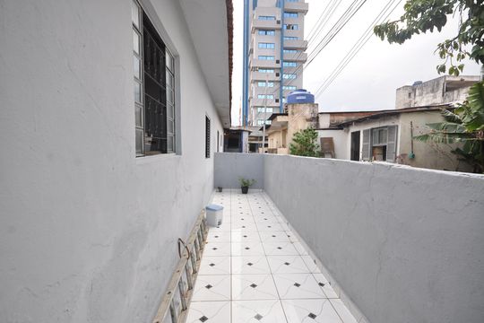 Quintal de casa à venda com 1 quarto, 300m² em Vila Constança, São Paulo