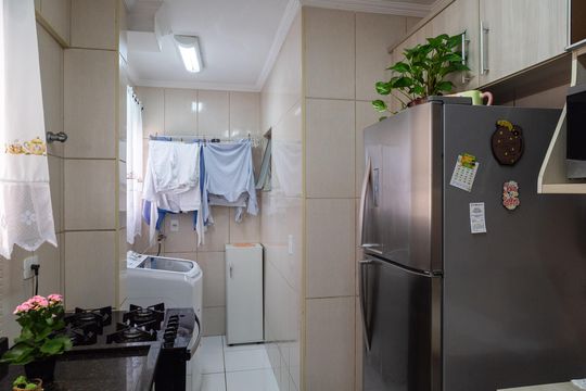 Cozinha e Área de Serviço de apartamento para alugar com 2 quartos, 60m² em Jardim Gopouva, Guarulhos