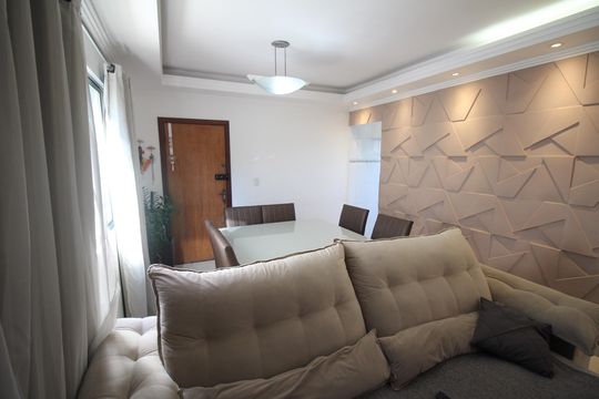 Sala de apartamento à venda com 3 quartos, 90m² em Novo Eldorado, Contagem
