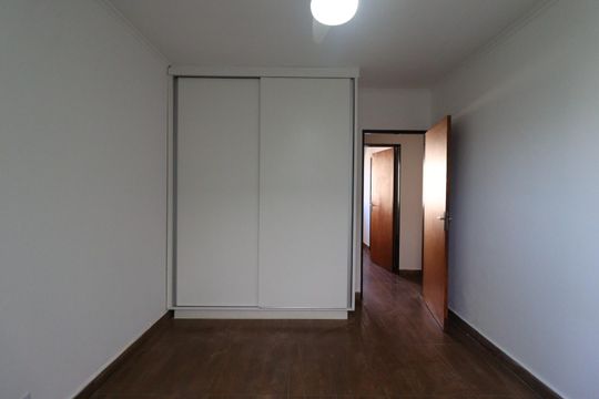 Quarto de apartamento para alugar com 2 quartos, 75m² em Residencial E Comercial Palmares, Ribeirão Preto