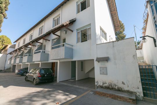 Casa à venda com 2 quartos, 105m² em São Luiz, Belo Horizonte