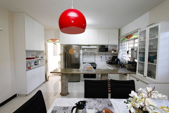 Casa à venda com 7 quartos, 543m² em Padre Eustáquio, Belo Horizonte