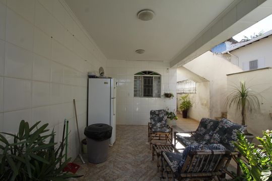Varanda de casa à venda com 7 quartos, 543m² em Padre Eustáquio, Belo Horizonte