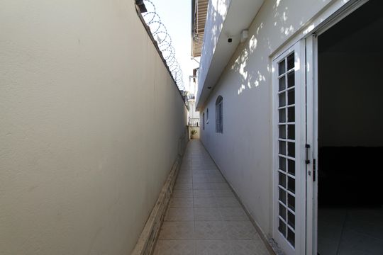 Corredor de casa à venda com 7 quartos, 543m² em Padre Eustáquio, Belo Horizonte