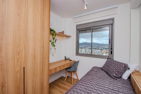 Quarto de apartamento à venda com 2 quartos, 64m² em Petrópolis, Porto Alegre