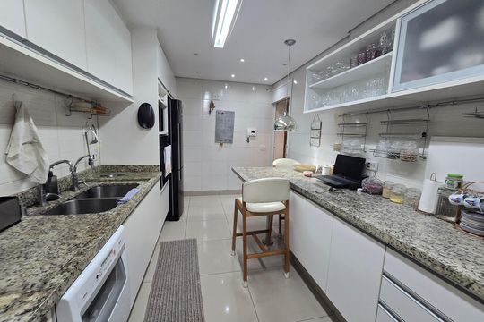 Cozinha de casa à venda com 4 quartos, 180m² em Campo Belo, São Paulo