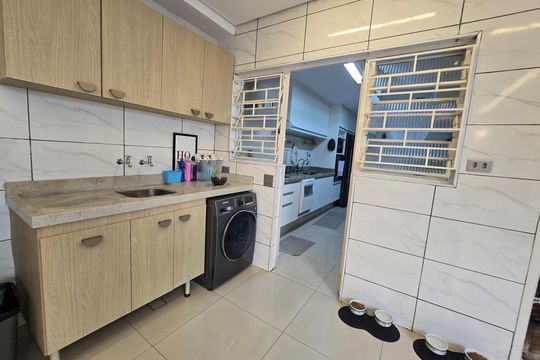 Área de serviço de casa à venda com 4 quartos, 180m² em Campo Belo, São Paulo
