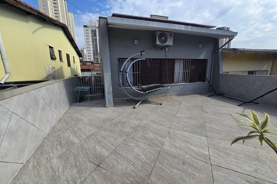 Área externa de casa à venda com 4 quartos, 180m² em Campo Belo, São Paulo