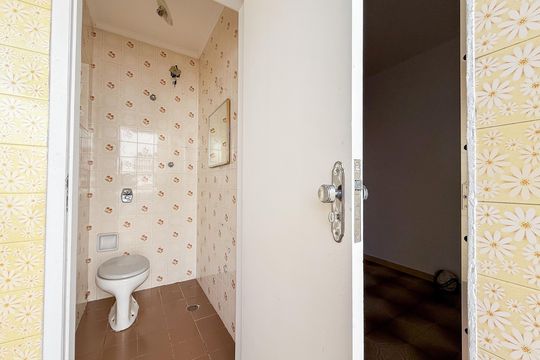 Área de Serviço e banheiro de serviço de casa à venda com 3 quartos, 125m² em Vila Basileia, São Paulo