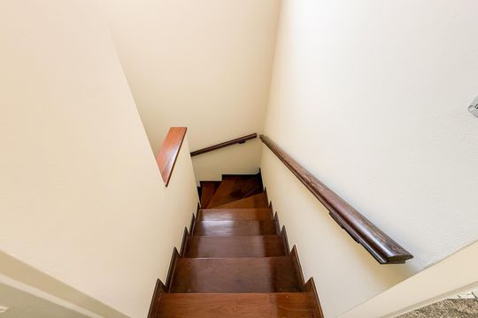 Escada de casa à venda com 3 quartos, 125m² em Vila Basileia, São Paulo