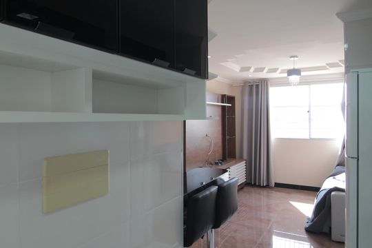 Cozinha e Área de Serviço de apartamento para alugar com 2 quartos, 55m² em Santa Amelia, Belo Horizonte