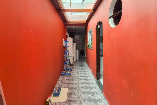 Corredor de casa à venda com 3 quartos, 212m² em Vila Jordanopolis, São Bernardo do Campo