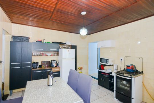 Cozinha de casa à venda com 3 quartos, 290m² em Jardim Flor da Montanha, Guarulhos