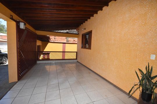Garagem de casa à venda com 3 quartos, 240m² em Jardim Roma, Jundiaí