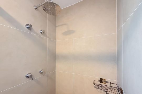 Banheiro de kitnet/studio para alugar com 1 quarto, 35m² em Ipiranga , São Paulo