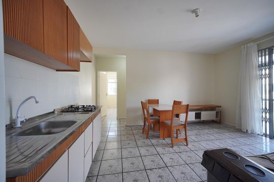 Sala/Cozinha de casa para alugar com 2 quartos, 60m² em Kobrasol, São José