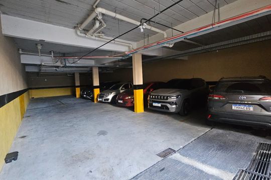 Garagem de apartamento à venda com 3 quartos, 70m² em Vila Dalila, São Paulo