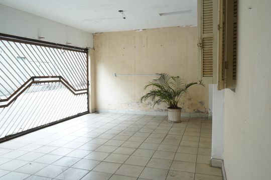 Casa à venda com 3 quartos, 155m² em Vila Euthalia, São Paulo