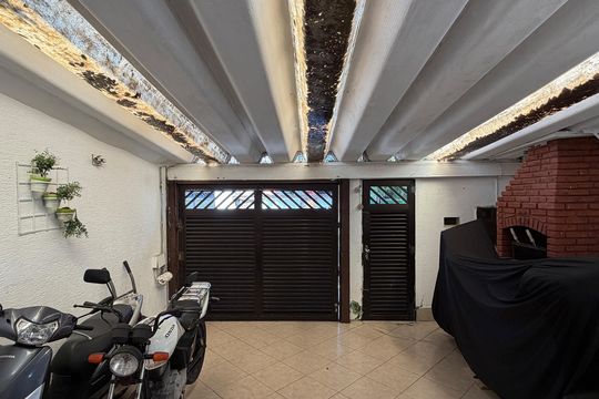 Garagem de casa para alugar com 5 quartos, 240m² em Aparecida, Santos