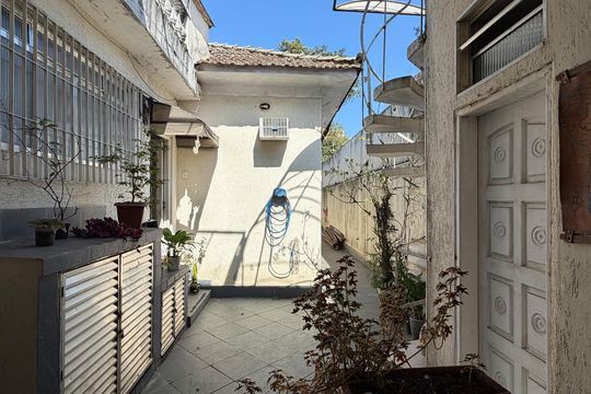 Quintal de casa para alugar com 5 quartos, 240m² em Aparecida, Santos