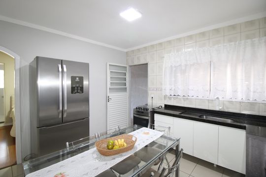 Cozinha de casa para alugar com 3 quartos, 150m² em Itaquera, São Paulo