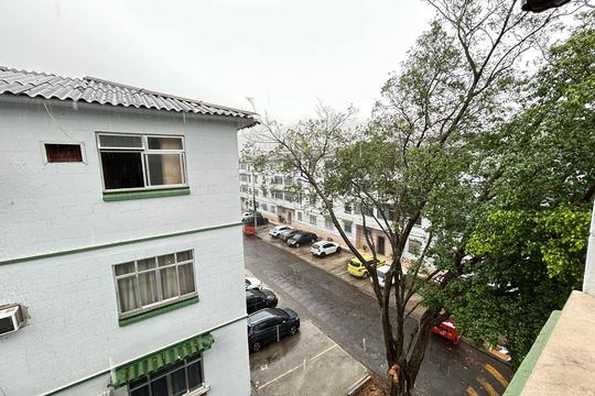 Vista do Quarto 2 de apartamento para alugar com 3 quartos, 58m² em Cascadura, Rio de Janeiro