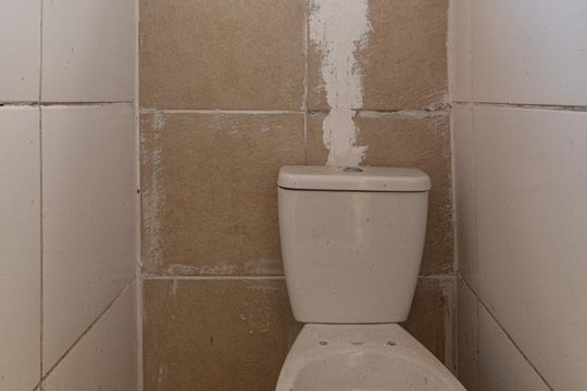 Banheiro de casa para alugar com 2 quartos, 60m² em Parque Guaianazes, São Paulo