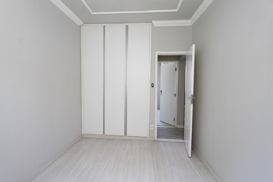 Quarto 2 de apartamento à venda com 3 quartos, 130m² em Carlos Prates, Belo Horizonte