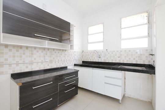 Cozinha de apartamento à venda com 3 quartos, 130m² em Carlos Prates, Belo Horizonte