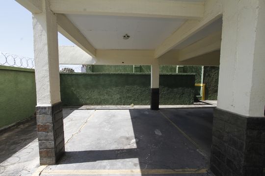 Garagem de apartamento à venda com 3 quartos, 130m² em Carlos Prates, Belo Horizonte