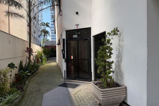 Área comum de apartamento para alugar com 1 quarto, 43m² em Aparecida, Santos
