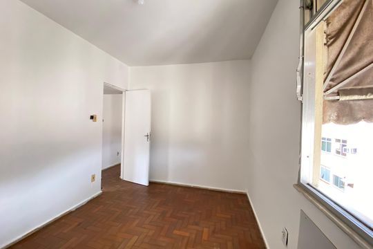 Apartamento à venda com 2 quartos, 45m² em Tomás Coelho, Rio de Janeiro