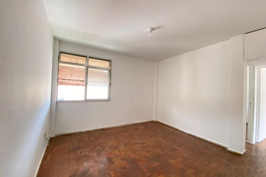 Apartamento à venda com 2 quartos, 45m² em Tomás Coelho, Rio de Janeiro