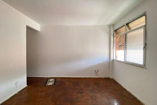 Sala de apartamento à venda com 2 quartos, 45m² em Tomás Coelho, Rio de Janeiro