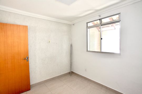 Quarto 1 de apartamento à venda com 2 quartos, 60m² em Parque Turistas, Contagem