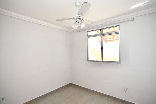 Quarto 2 de apartamento à venda com 2 quartos, 60m² em Parque Turistas, Contagem