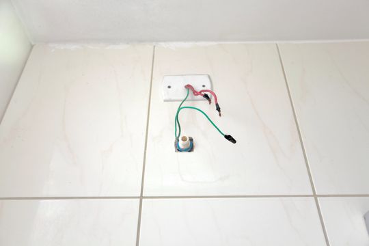 Banheiro Social de apartamento à venda com 2 quartos, 60m² em Parque Turistas, Contagem