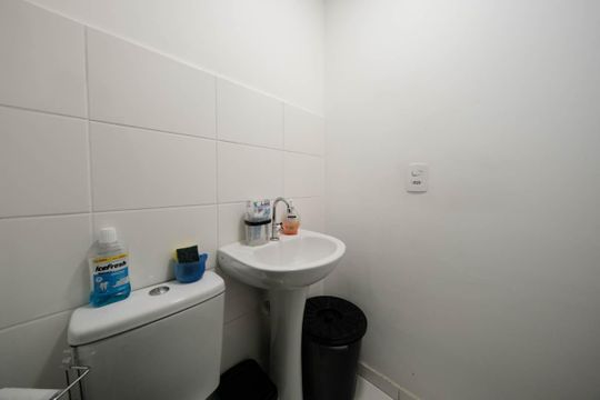 Banheiro de apartamento à venda com 2 quartos, 35m² em Vila Ré, São Paulo