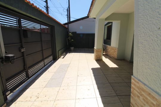 Garagem de casa para alugar com 3 quartos, 145m² em Jardim Bela Vista, São José dos Campos