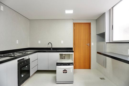 Cozinha e Área de Serviço de apartamento para alugar com 3 quartos, 120m² em Centro, Belo Horizonte