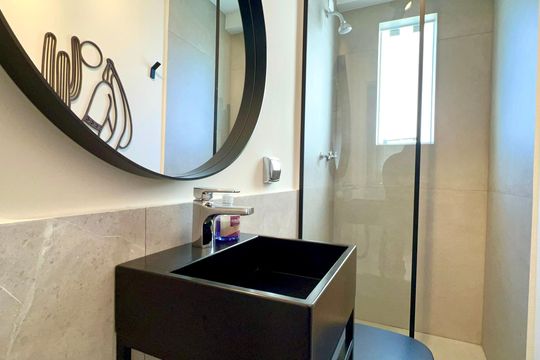 Banheiro de apartamento para alugar com 2 quartos, 103m² em Pinheiros, São Paulo
