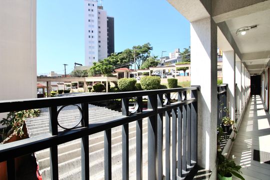 Corredor de apartamento para alugar com 2 quartos, 41m² em Vila Marieta, São Paulo