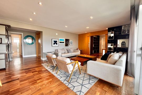 Apartamento para alugar com 4 quartos, 258m² em Alphaville Empresarial, Barueri