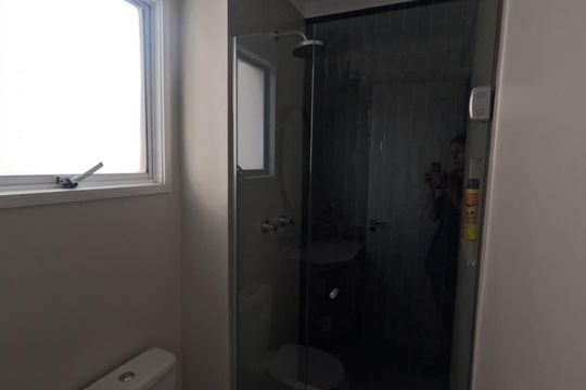 Banheiro de apartamento para alugar com 2 quartos, 74m² em Torres de São José, Jundiaí