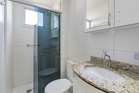 Banheiro de apartamento para alugar com 2 quartos, 50m² em Sacomã, São Paulo